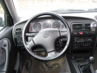 Nissan primera 2001