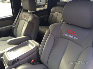 Chevrolet Suburban LT 5.3 V8 213kW