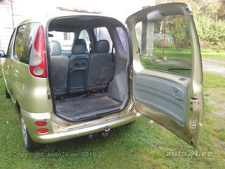 Toyota yaris verso isofix Clearance