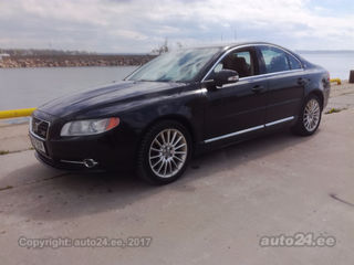 Volvo S80 V8 Excecutive 4.4 V8 232kW