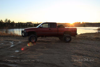 Dodge RAM Offroad lifted 5.9 v8 180kW