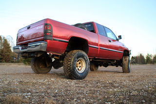 Dodge RAM Offroad lifted 5.9 v8 180kW